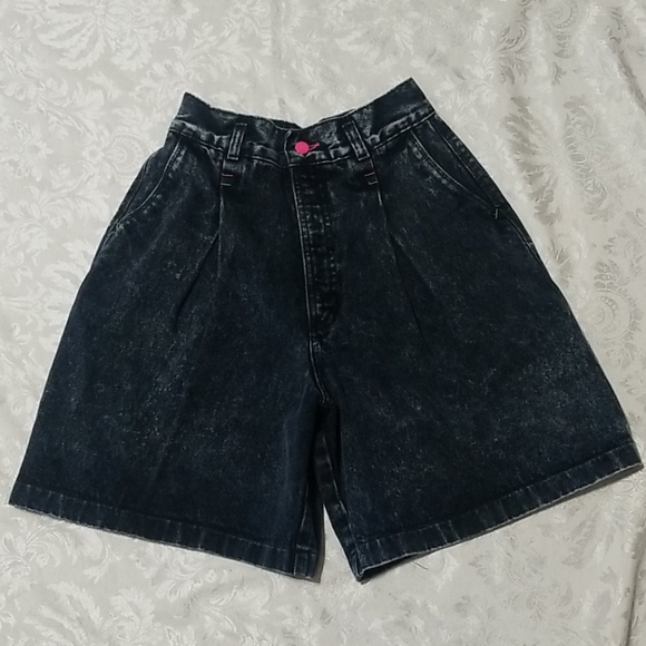 Vintage Pants - Awesome VTG Highrise Jean Shorts